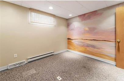 104 Grand Boulevard - Photo 3 of 10