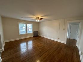 424-426 N Locust St - Photo 1 of 1