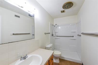 914 South 25th Street - Photo 7 of 18