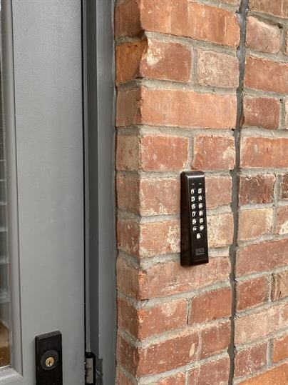 46-48 PARK AVE WEST; 48; 270312717000 - Photo 4 of 42