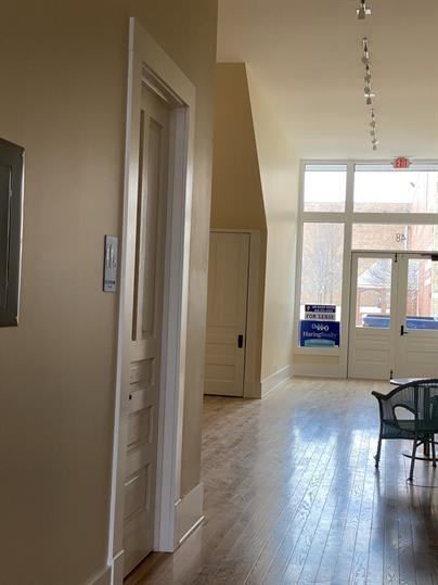 46-48 PARK AVE WEST; 48; 270312717000 - Photo 6 of 42