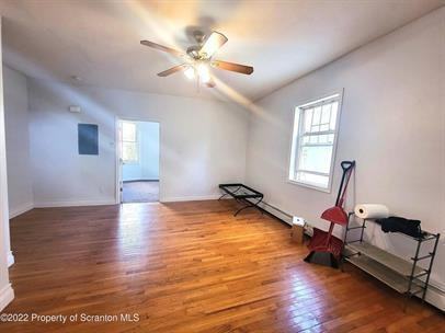 212 Ash Street - Photo 6 of 12