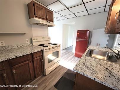 539 East Market Street - Photo 4 of 22