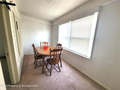 327 Plymouth Avenue - Photo 5 of 11