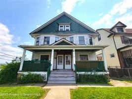 featured image of 854 N Sumner Ave