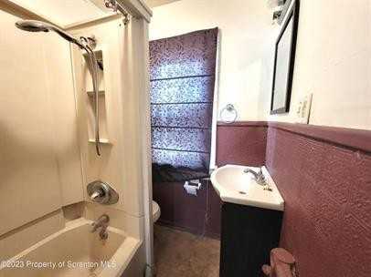 854 North Sumner Avenue - Photo 5 of 14