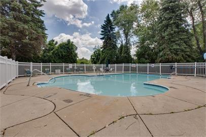 212 Windchase Drive - Photo 2 of 20