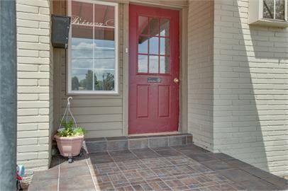 Newton St. Triplex - Photo 4 of 20