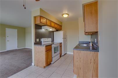 Newton St. Triplex - Photo 6 of 20