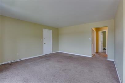 Newton St. Triplex - Photo 7 of 20