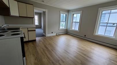 28 Tracy Avenue - Photo 2 of 13