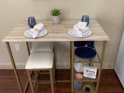 817 East Boulevard Northeast (NEW) - Photo 5 of 13