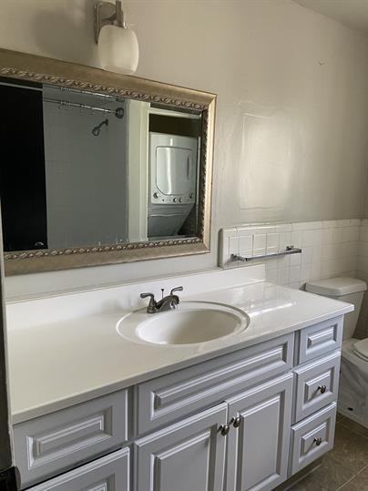 455 West Marshall Street - Photo 6 of 8