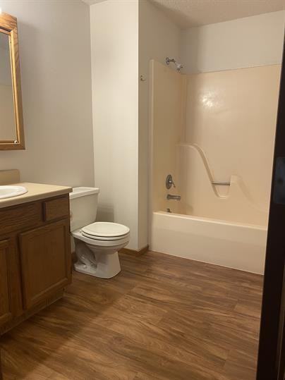 Riverview Square-Residential - Photo 4 of 12