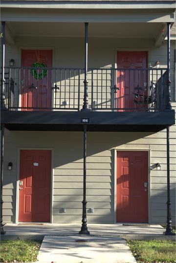 Guidry Row Apartments - Photo 7 of 8
