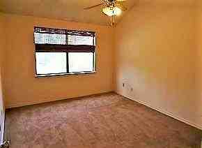 2140 Pearl St Unit 202, Nacogdoches TX - Photo 7 of 11