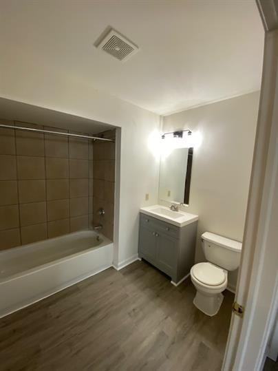 Wellington Gardens - Photo 7 of 41