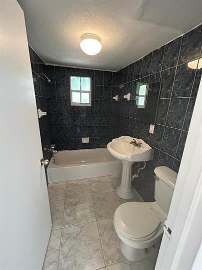 PE 145-2 - Photo 4 of 7