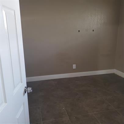 2670 Northwest 10th Street - Photo 3 of 4