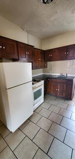 Mahoning/Lakeview Avenue (1693 - Photo 4 of 49