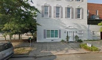 featured image of 219 E Johnston St