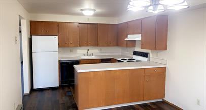 La Villa Apartments - Photo 2 of 17