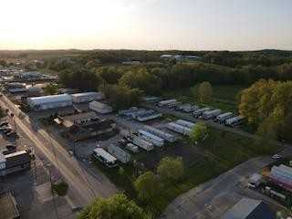 308 W Broadway St - Photo 2 of 10