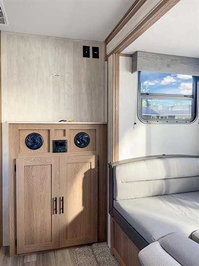 1226 East 58th Street - Photo 3 of 18