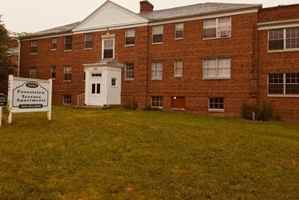 featured image of 1882 Forest Hills Blvd