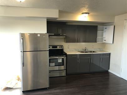 570 King Street West - Photo 4 of 14