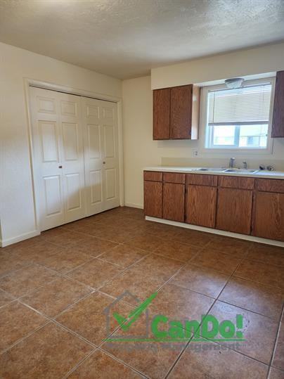 Carol Court Apartments - Photo 2 of 37