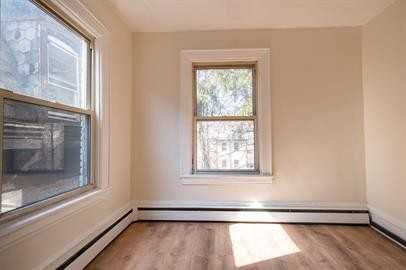 277 Grand Street - Photo 6 of 10