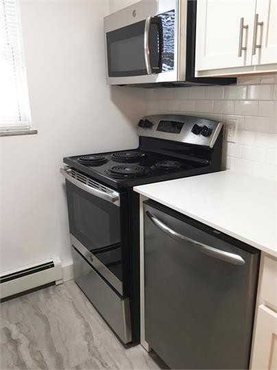 Mark Twain Apartments - Photo 3 of 17