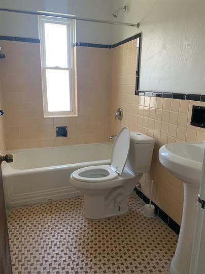 1945 Ottawa Drive - Photo 7 of 23