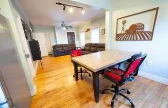 214 Saint John Street - Photo 5 of 19