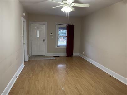 1539 Gladstone Avenue - Photo 2 of 14