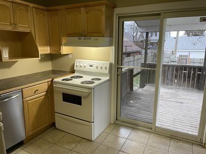 1539 Gladstone Avenue - Photo 7 of 14