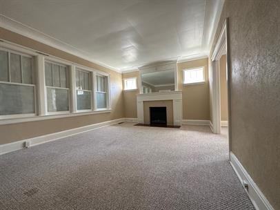 1395 Victoria Avenue - Photo 2 of 8