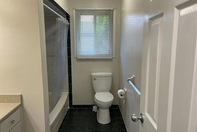 9515 Kerby Road - Photo 6 of 11