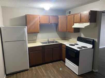 410 George Street - Photo 2 of 7