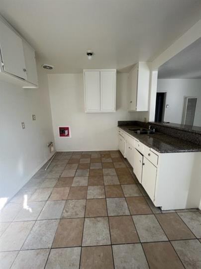 839 East 87th Place - Photo 4 of 10