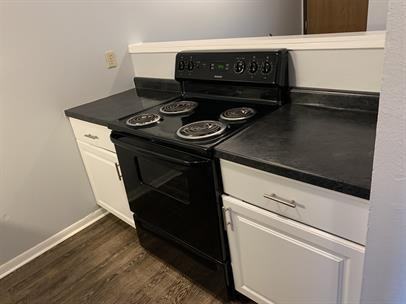 1607 East US Highway 169 - Photo 3 of 19