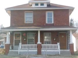 featured image of 722 N 10th St