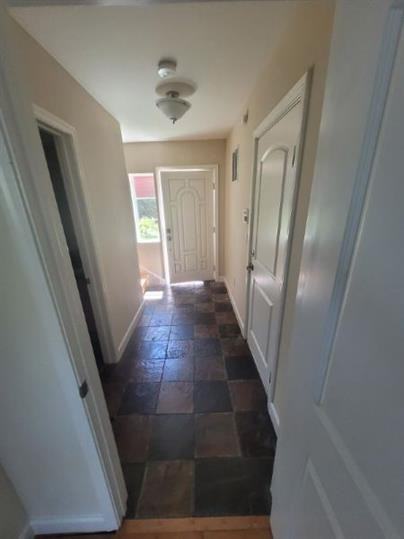 520 Henry Street - Photo 2 of 10