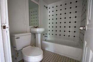 1510 Southeast Riverside Drive - Photo 1 of 1