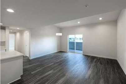 Villas of Valley Glen - Photo 2 of 2