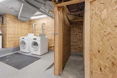 467 Slater Street - Photo 5 of 50