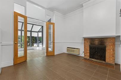 486 Albert Street - Photo 7 of 50