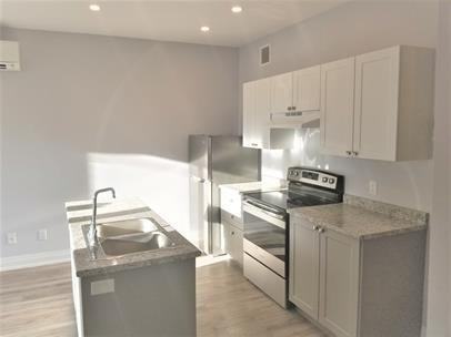 87 Stirling Avenue - Photo 5 of 20