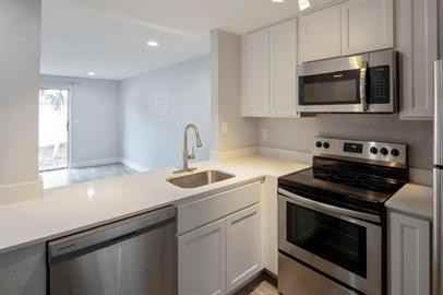 Atlantic Townhomes - Photo 2 of 8